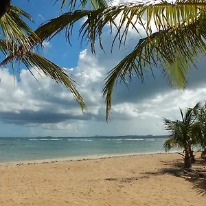  Apartment Paradise Beach